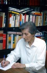 La escritora almagreña y autora de la obra reseñada, Manolita Espinosa