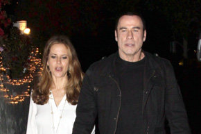 El actor John Travolta con su mujer, Kelly Preston. 