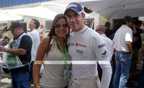 María Gabriela Chávez junto al piloto de Fórmula 1 Pastor Maldonado (Foto: tomada de Wikileaks Venezuela. )