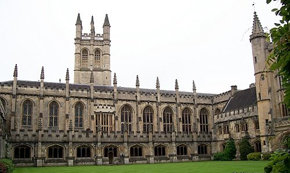 Oxford, Ciudad desdoblada en el Neogótico hasta el infinito