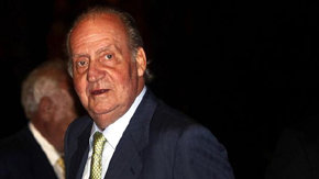 Don Juan Carlos I, Rey de España, a su salida del Palacio de La Moneda