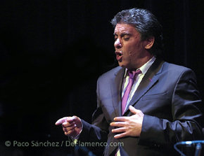 Manuel de Paula, cante flamenco en el Corral de la Morería