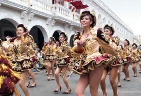 Carnaval de Oruro, una de las mayores atracciones turísticas de Bolivia
