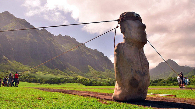 Moai de Isla de Pascua  habrían ido caminando a sus lugares de emplazamiento