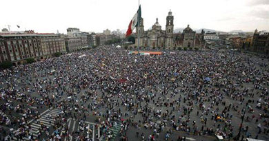 70.000 personas han salido este sábado a las calles de la capital de México 