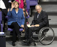 El ministro alemán de Hacienda, Wolfgang Schäuble junto a la canciller Angela Merkel
