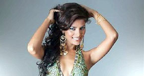La modelo Miss Peru Universo 2012 en traje de baño

