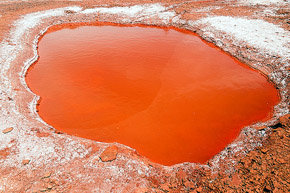 Chile: Laguna Roja, la laguna que parece sangre