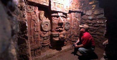 Un mural maya revela que el fin del mundo no será en 2012