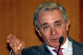 Alvaro Uribe, ex presidente de Colombia 