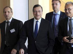 El BCE comprará deuda a España bajo 'condiciones estrictas' y solo si solicita el rescate