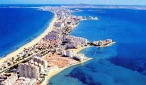 La Manga y el Mar Menor quieren ser destino de turismo senior en Europa