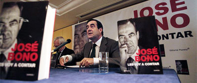 El expresidente del Congreso José Bono, durante la presentación de su libro (E. Villarino)