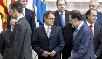 El presidente de la Generalitat, Artur Mas (c), ha eludido la cuestión del pacto fiscal