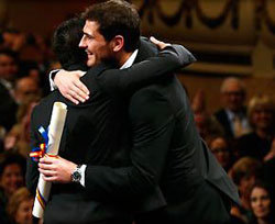 Iker y Xavi recibieron el Príncipe de Asturias 2012 al Deporte