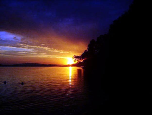 Atardecer en Licán Ray