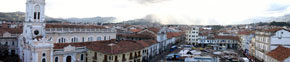 Cuenca, ciudad colonial de Ecuador, distinguida por la artesanía y entorno paisajístico