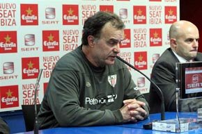 Bielsa: 'Más allá de las necesidades optamos siempre a lo mismo'