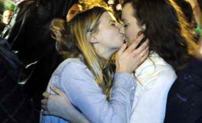 Lesbianas en USA celebran aprobación del matrimonio homosexual