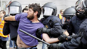 El Gobierno del PP indulta por segunda vez a cuatro ‘mossos’ condenados por torturas