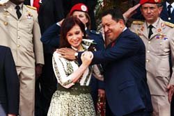 La presidenta de Argentina, Cristina FernÃ¡ndez y el presidente de Venezuela, Hugo ChÃ¡vez 