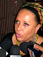 La senadora Piedad Córdoba (en imagen de archivo), intenta apurar las negociaciones para la liberación de rehenes de las FARC