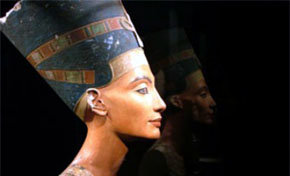 Berlín celebra el centenario del hallazgo de Nefertiti, la Reina del Nilo