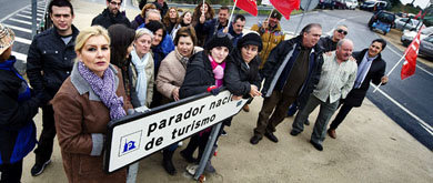 El PP enchufó en la dirección de Paradores a familiares y amigos meses antes del ERE