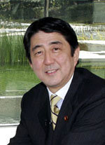 Shinzo Abe: “Tenemos que demostrar que hemos cambiado”