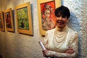 Carmen Pinteño, pintora almeriense de amplio registro artístico