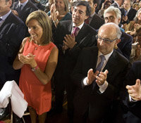 La ministra de Sanidad, Ana Mato y el titular de Hacienda, Cristóbal Montoro, en un acto del PP. Foto: Partido Popular