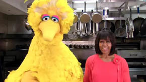 Michelle Obama anima a los niños de EE.UU. a comer sano