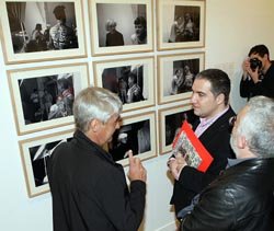 La Térmica acoge hasta junio la muestra fotográfica inédita ‘Los años vividos’ de la mano de Javier Porto