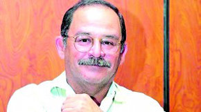 El periodista Fausto Valdiviezo 
