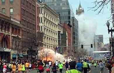 Al menos dos muertos y 90 heridos tras dos explosiones en la línea de llegada del Maratón de Boston