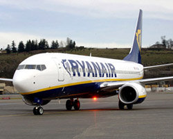 Ryanair, la mayor “low-cost” de Europa incorpora la telefonía móvil para sus pasajeros 