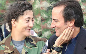 Ingrid saludó con poco entusiasmo a su esposo tras ser liberada de su cautiverio  con las FARC 