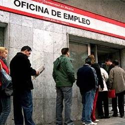 Las oficinas del INEM están a tope 