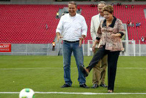 Inaugurado el estadio de Recife donde debutará España
