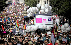 Imagen de la tradicional manifestación del Orgullo gay del año 2012. 