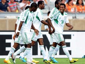 Nigeria bailó a 6:1 a Tahití