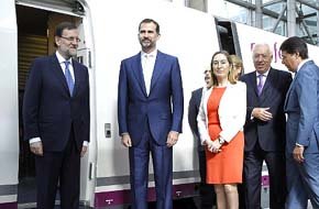 El Príncipe y Rajoy inauguraron este lunes la nueva conexión de AVE entre Madrid y Alicante 

