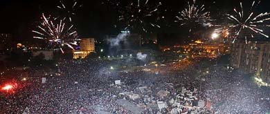 Vista aérea de la multitud en la Plaza Tahrir tras el golpe de Estado (Reuters). 