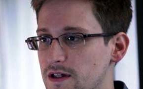Edward Snowden, extécnico de la CIA y responsable de las filtraciones de espionaje de EE.UU. The Guardian 