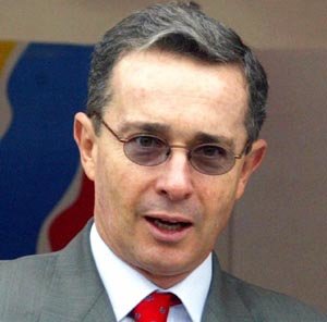 Las FARC quieren impedir la eventual postulación de Uribe a un tercer periodo presidencial 
