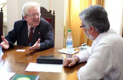 Presidente Lugo (d) con el secretario general de la UniÃ³n Sindical Obrera (USO) de EspaÃ±a, Manuel Zaguirre 