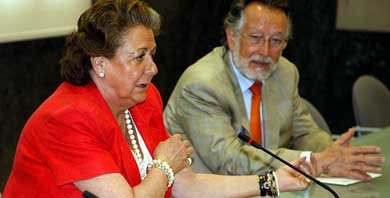 La alcaldesa de Valencia, Rita Barberà y su ‘mano derecha’ en el Ayuntamiento, el vicealcalde Alfonso Grau

