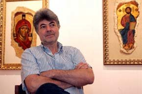 Kristio Nikolov expone sus ikonos en la Fundación Vela Zaneti de León 