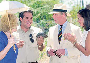 El príncipe Carlos de Inglaterra apadrinó una tortuga en Galápagos 