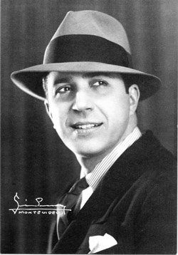Carlos Gardel la grabó en 1924, con la letra que escribieran para La Cumparsita, Contursi  y Maroni 